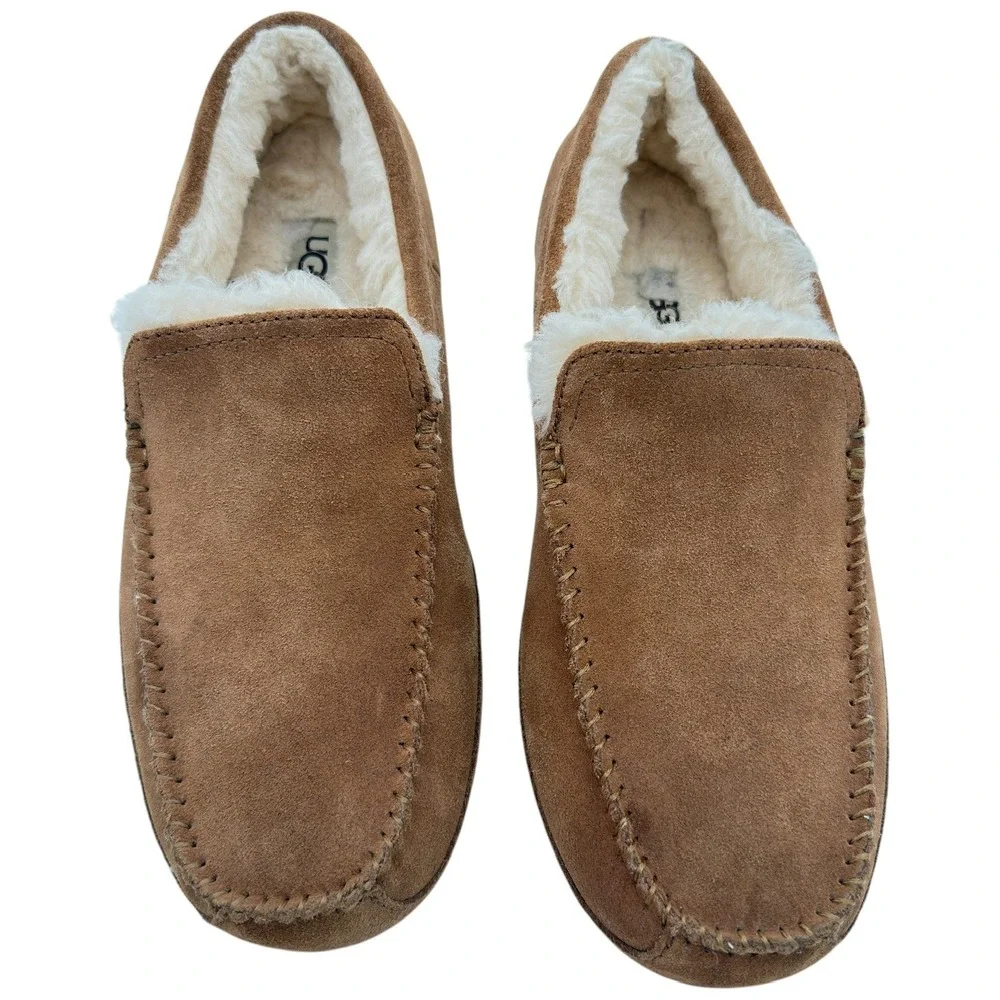 UGG Linscot Slippers Mens 9 Chestnut Suede Moccasin Loafers 1174583